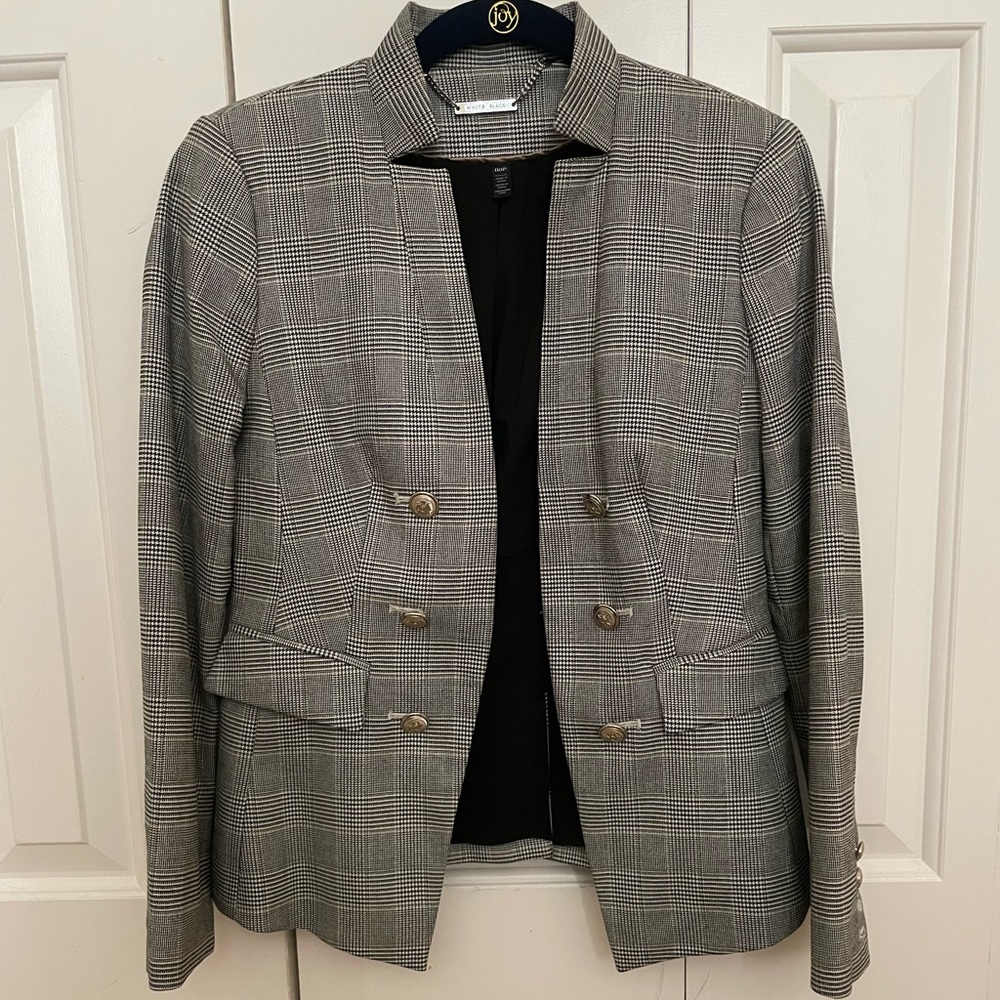 White House Black Market (WHBM) Blazer. 00P